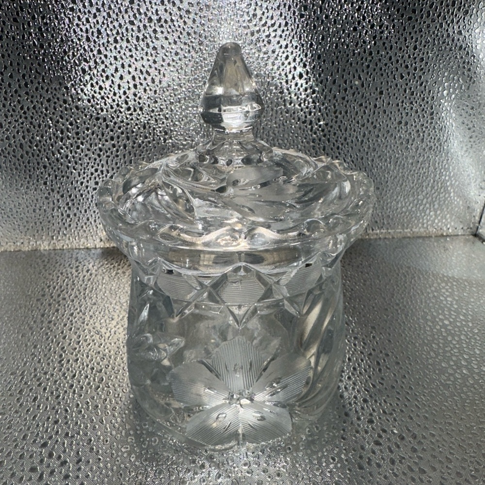 Clear Glass Floral Candy Jar/honey/sugar bowl